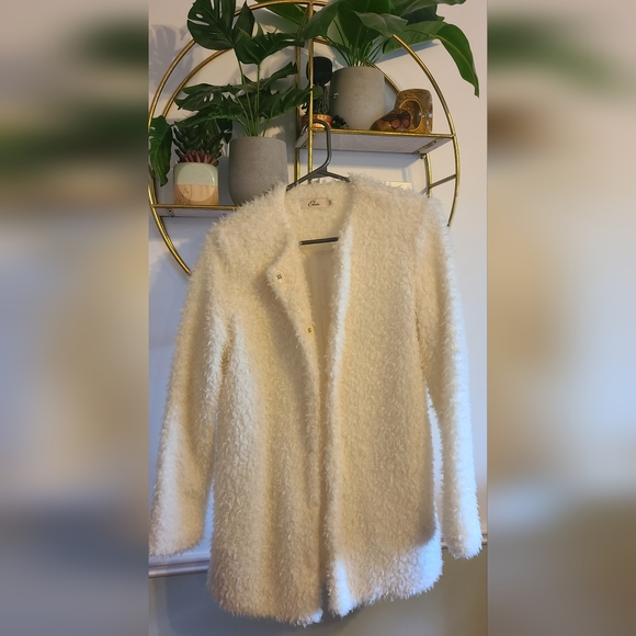 Elodie Faux Fur Shacket - Picture 4 of 9